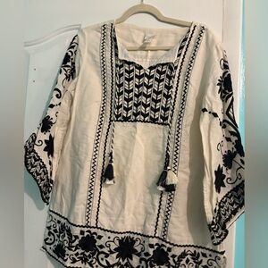 EUC brand is Chicos size 1. No stretch. Final price